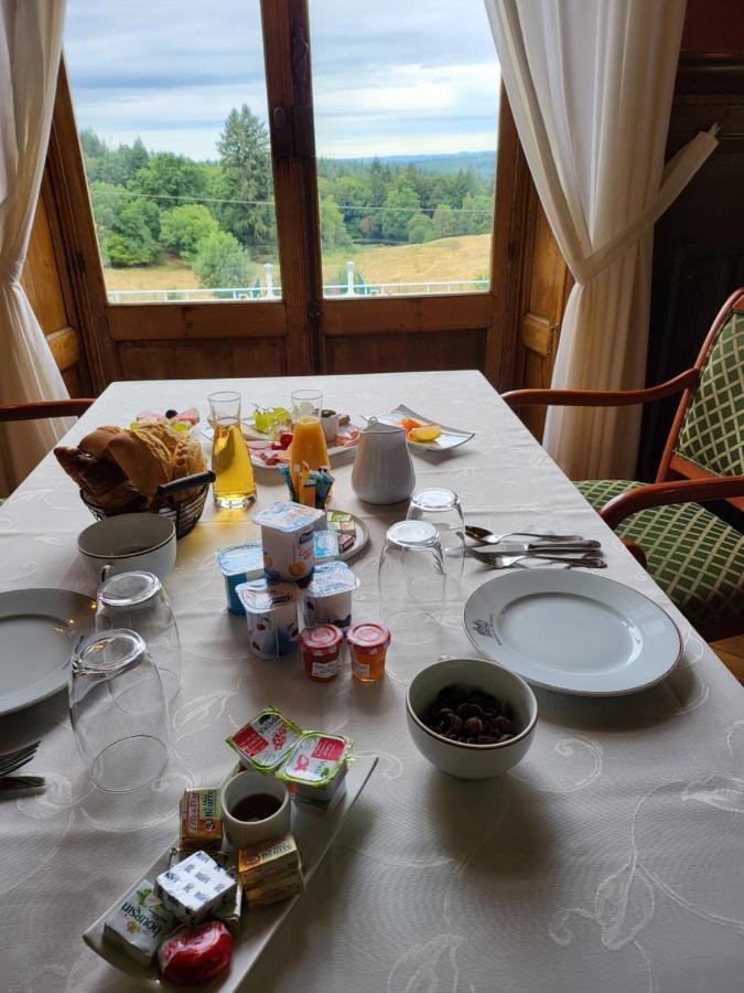 Chateau Le Mialaret Neuvic  Екстериор снимка
